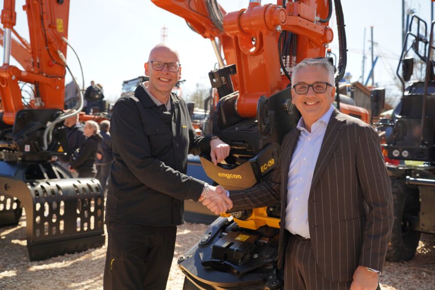 engcon signs deal with Hitachi in order to increase tiltrotator penetration in Europe.
